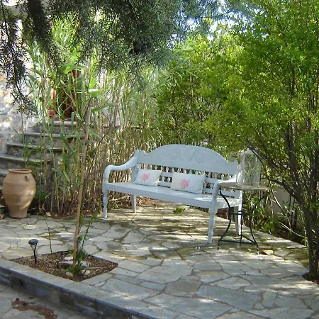 Rotunda In Alonissos Old Town Alónnisos